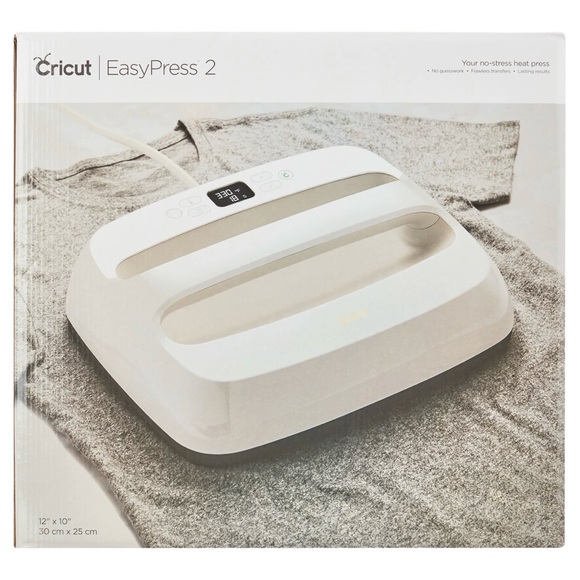 Cricut EasyPress 2 - 9" x 9" Heat Press - Picture 8 of 9